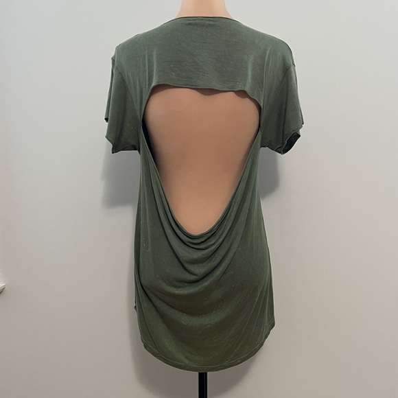 3/$30 AE Don’t Ask Why Drapey Open Back Tee Green One Size Distressed T-Shirt - Picture 7 of 14